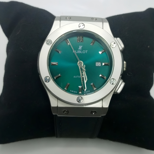 Mens Watch Hublot Stylish Classic Green Dial Premium Swiss Made Luxury Timepiece Date Display